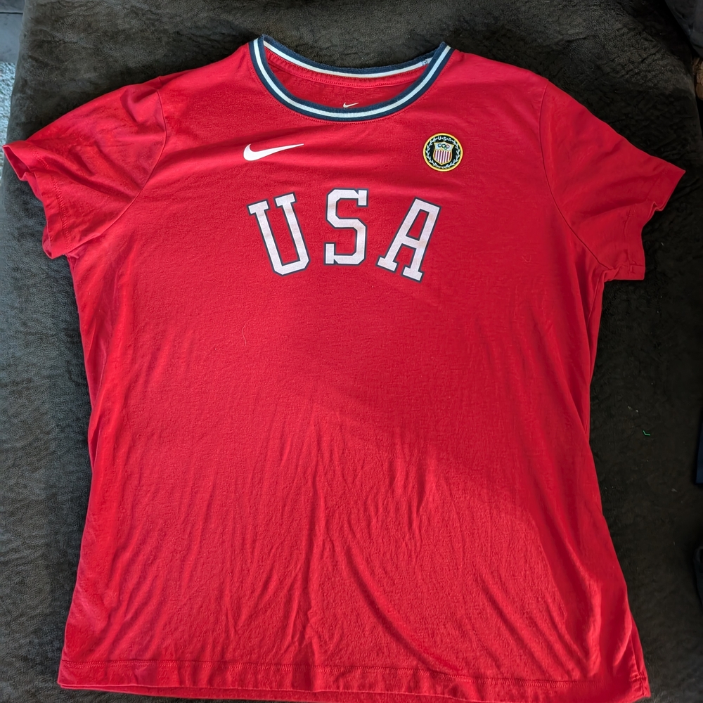 Nike Womens Sportswear Olympic Team USA Heritage T Shirt Red CT5202-657  XL